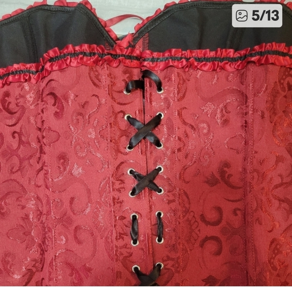 Zhituemi Women's Sexy Red and Black Floral Lace Corset Size 7X - Picture 2 of 12